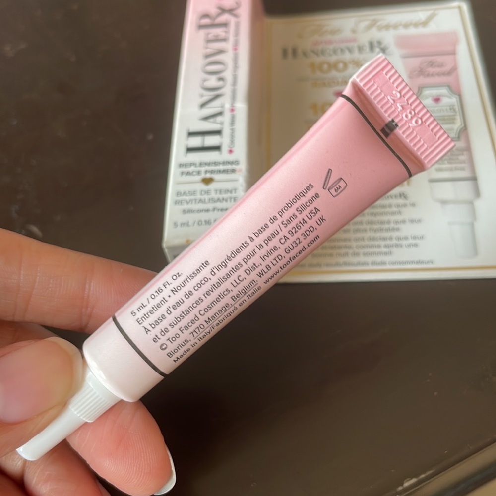 Too Faced Hangover Replenishing Face Primer - Picture 5 of 6